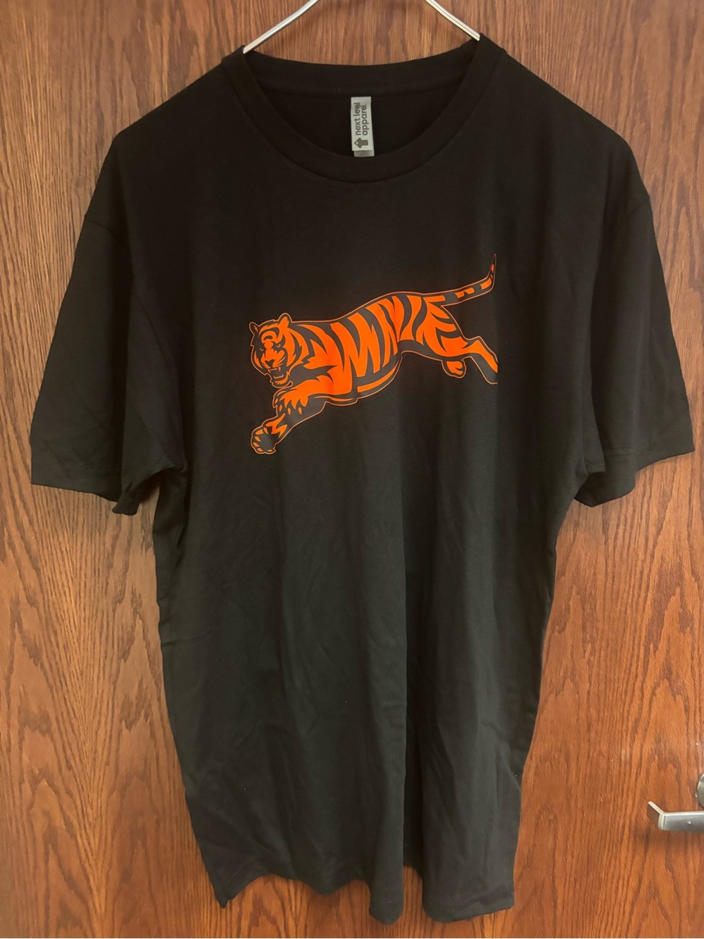Custom Cincinnati bengals leaping vintage tiger logo